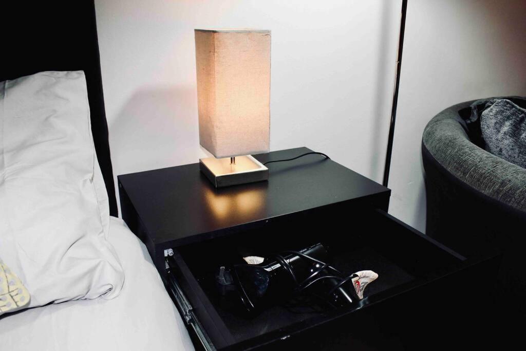 Modern City Central Studio Apt Birmingham Luaran gambar